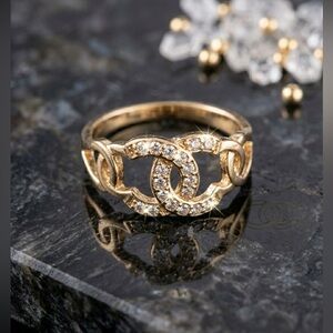 Designer Luxury Crystal Ring ✨